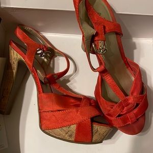 Guess cork / orange 3 inch.